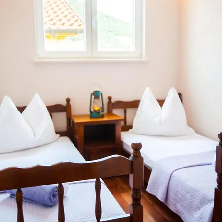 Comfort - Bedroom House With The Pool Ploce (Dubrovnik-Neretva)
